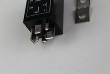 Charger l'image dans la galerie, Boitier de préchauffage SEIM 105420 pour Ford Granada Scorpio I Sierra Opel.....
