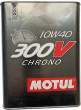 Charger l'image dans la galerie, Huile moteur Motul 300V Chrono 10W40 2 Litres 100% Synthése technologie EsterCore