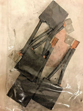 Charger l'image dans la galerie, Jeu de balais (charbon) BX68