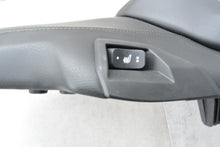 Charger l'image dans la galerie, Original 77348527042 Selle Exclusive Chauffée pour C650GT K19