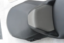 Charger l'image dans la galerie, Original 77348527042 Selle Exclusive Chauffée pour C650GT K19