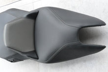 Charger l'image dans la galerie, Original 77348527042 Selle Exclusive Chauffée pour C650GT K19
