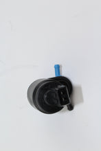 Charger l'image dans la galerie, Pompe de lave-glace Seim 102455 pour Nissan Micra III Note Primera Opel Corsa...