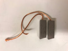 Charger l'image dans la galerie, Jeu de balais (charbon) JAAX32 pour Isuzu Mazda L150-23251 L150-23252 LR140119C