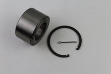 Charger l'image dans la galerie, Jeu de roulements de roue SNR R169.68 pour Toyota Avensis Corolla...