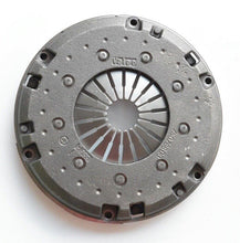 Charger l'image dans la galerie, Kit d'embrayage + Volant moteur Valeo 826551 pour VW Polo