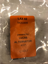 Charger l'image dans la galerie, Jeu de balais (charbon) LAX82 pour Austin Ford Jaguar Land Rover Lotus MG...