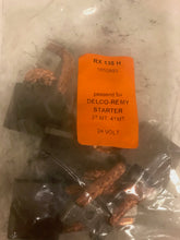 Charger l'image dans la galerie, Jeu de balais (charbon) pour démarreur RX135H - 1852893 - 9X4825