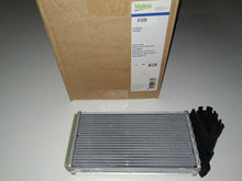 Charger l'image dans la galerie, Radiateur de chauffage Valeo 812339 pour Peugeot 307
