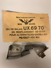Charger l'image dans la galerie, Jeu de balais (charbon) UX69-70 remplace 22315 pour Citroën DS19/21 ID1968...
