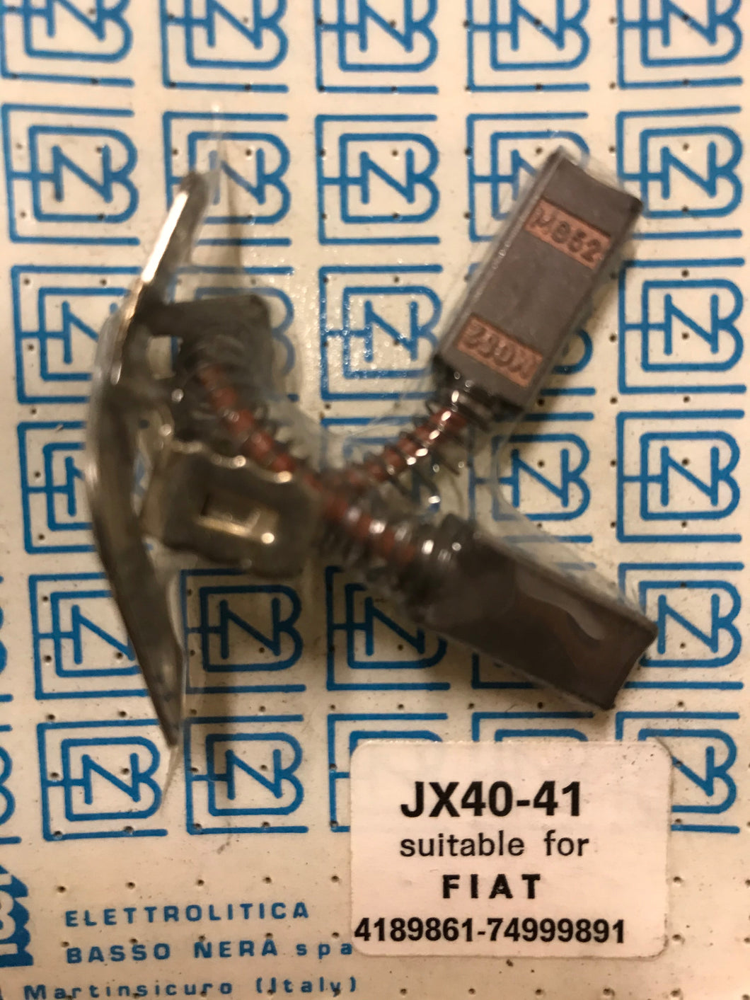 Jeu de balais (charbon) JX40-41 Ref Fiat 4189861 74999891