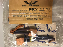 Charger l&#39;image dans la galerie, Jeu de balais (charbon) PSX44-75 remplace 72.618 pour 2CV AMI6/8 Dyane Visa R4..
